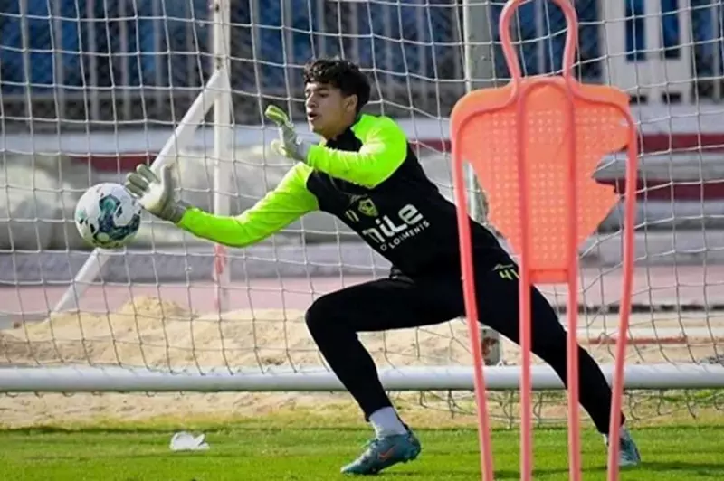 ناشئ الزمالك ينفي شائعة هروبه.. ويكشف موقفه من التجديد 